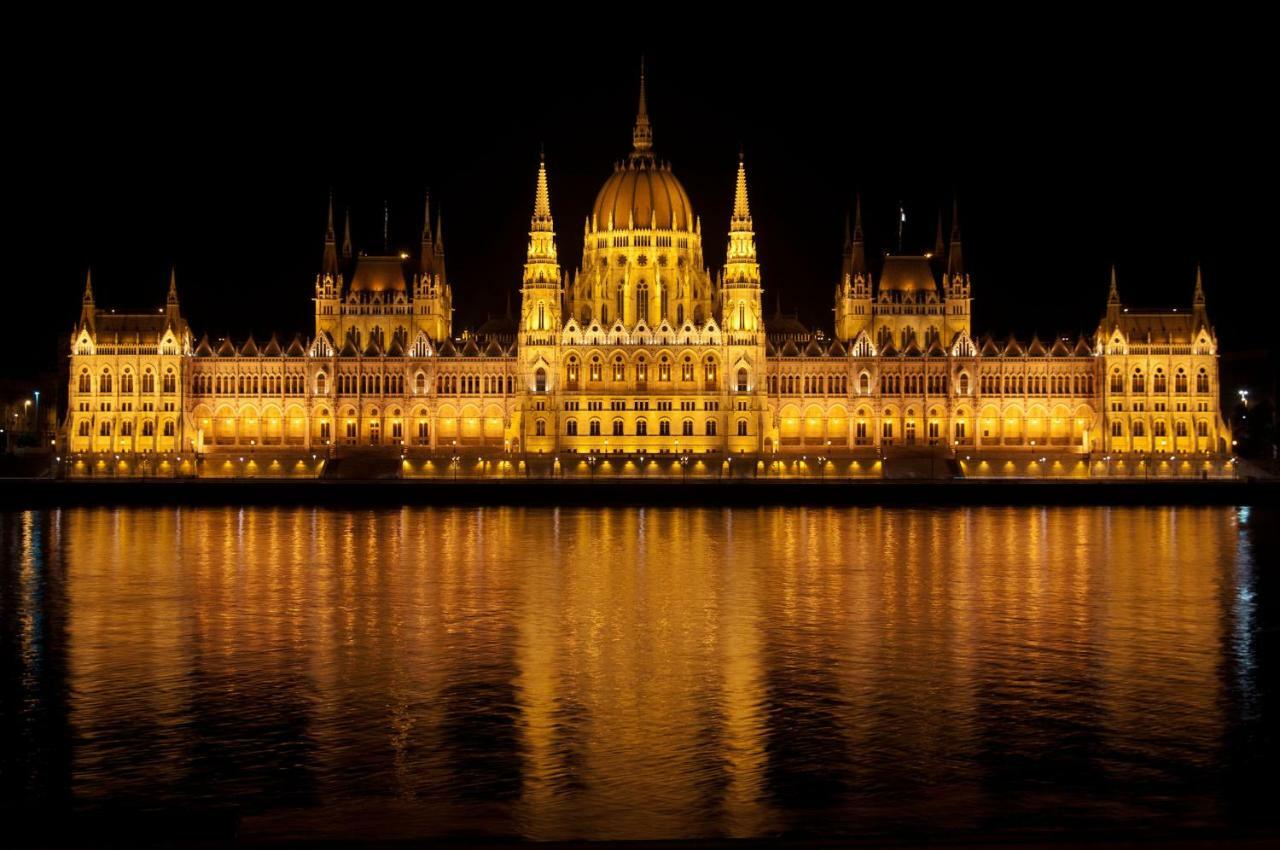 Parliament Apartment Budapest Exterior photo